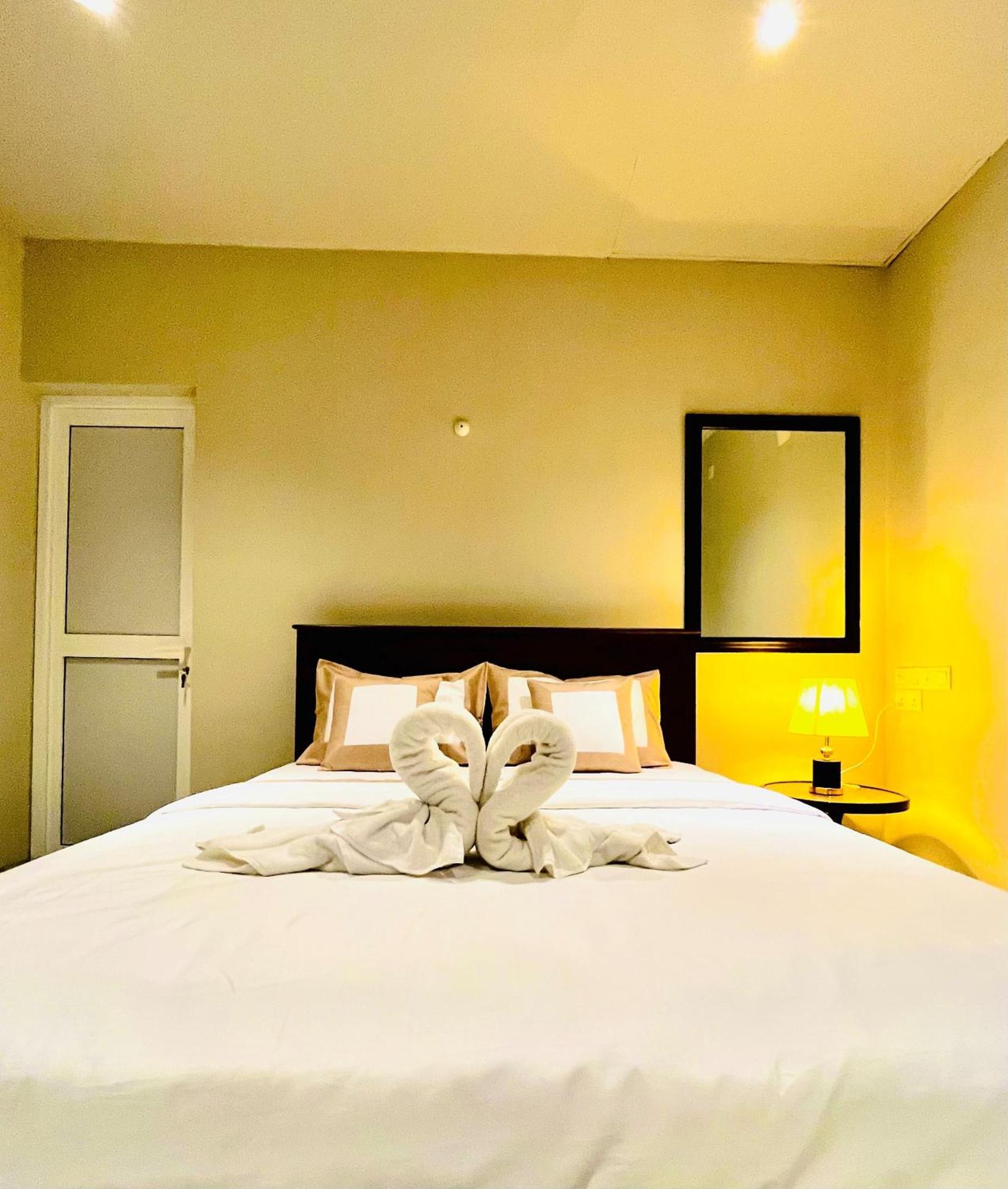 נגומבו Ceylon Kingsmen Garden Hotel - Katunayake מראה חיצוני תמונה