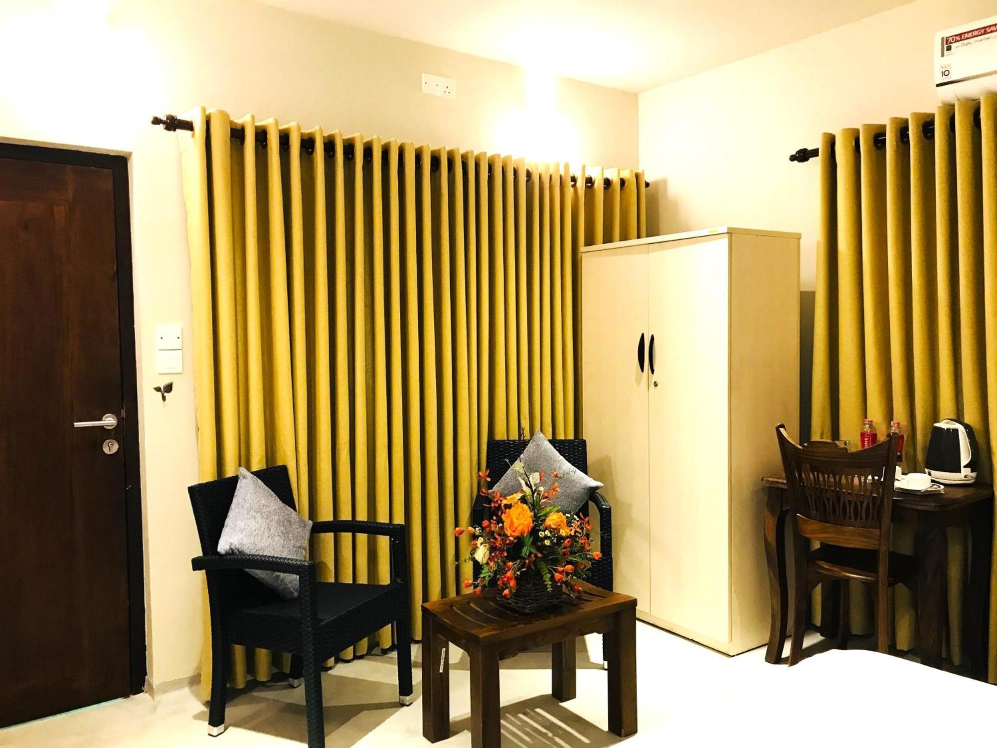 נגומבו Ceylon Kingsmen Garden Hotel - Katunayake מראה חיצוני תמונה