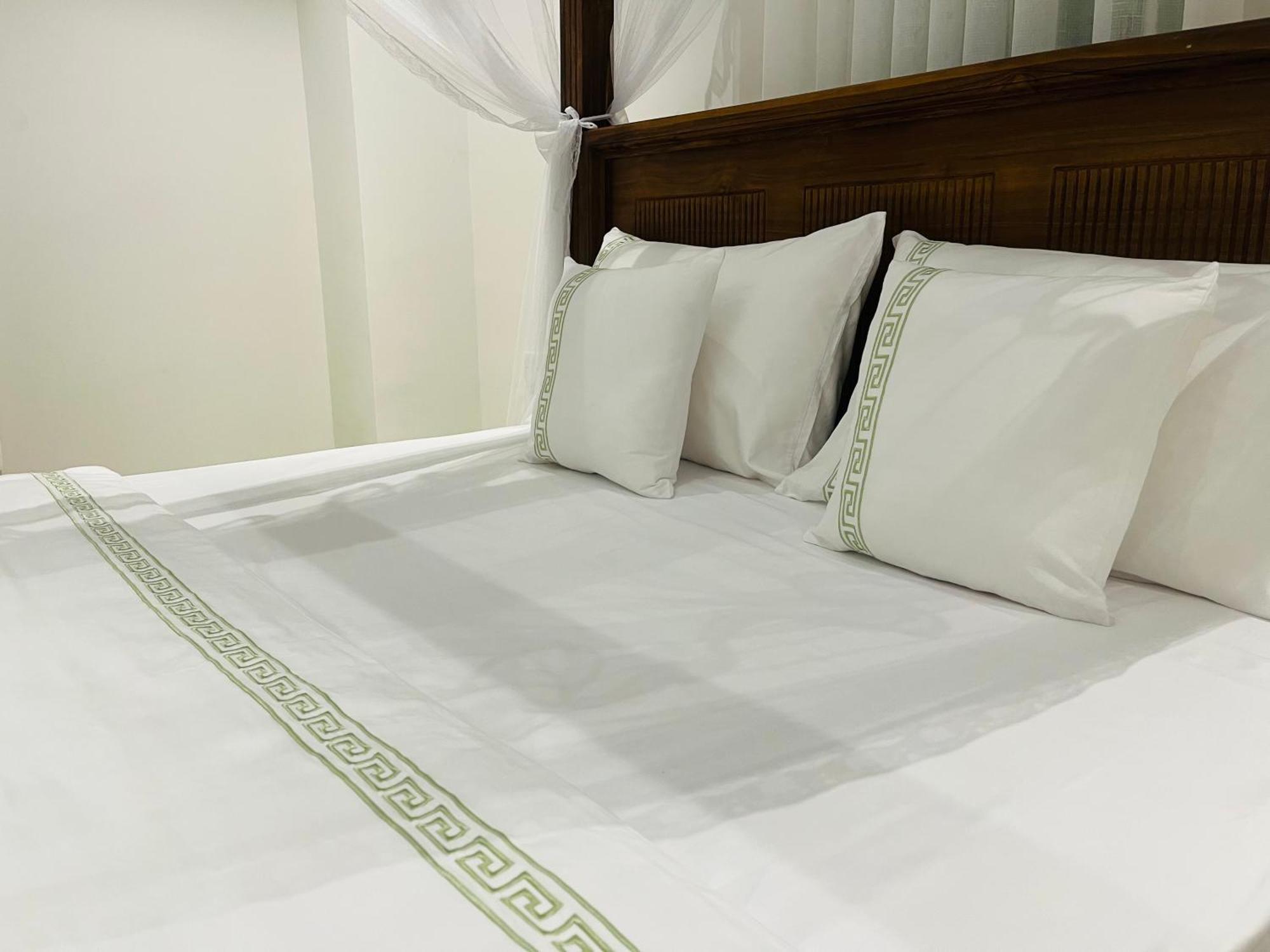 נגומבו Ceylon Kingsmen Garden Hotel - Katunayake מראה חיצוני תמונה